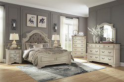  																			Ashley 5pc. Realyn Queen Panel Bedr...
																		 
